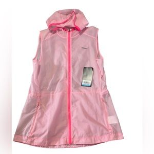 Saucony Women’s Running Vest Hot Pink Light Weight With Reflecting Stripe